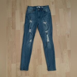 Distressed Stretchy Skinny Jeans